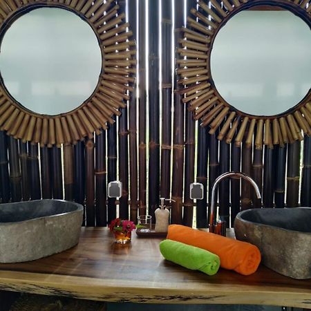 Marind Dive Eco Resort Waha Ngoại thất bức ảnh