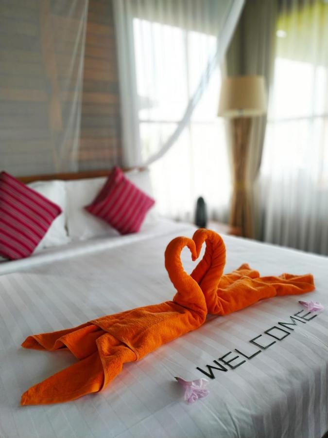 Marind Dive Eco Resort Waha Ngoại thất bức ảnh