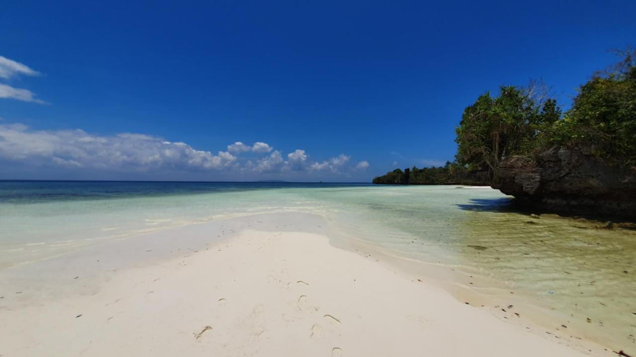 Marind Dive Eco Resort Waha Ngoại thất bức ảnh